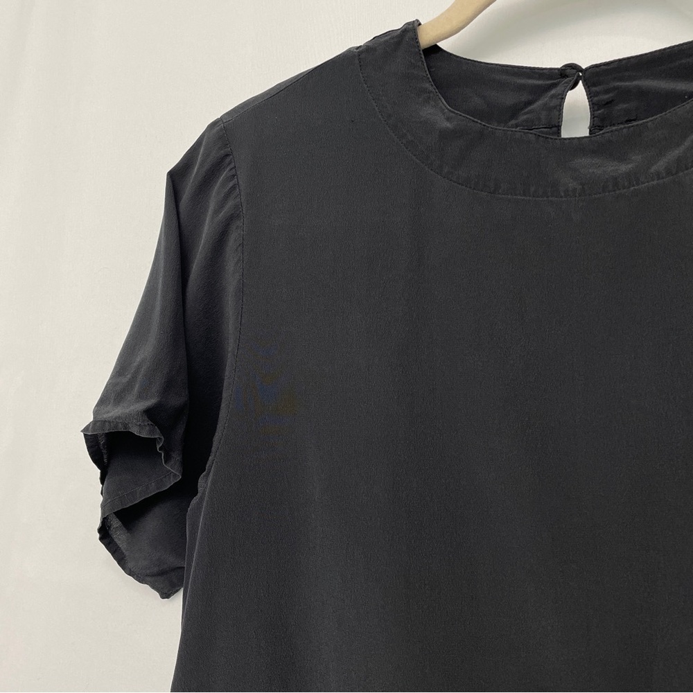 100% Silk Classic Black Short-Sleeve Blouse - Picture 2 of 5